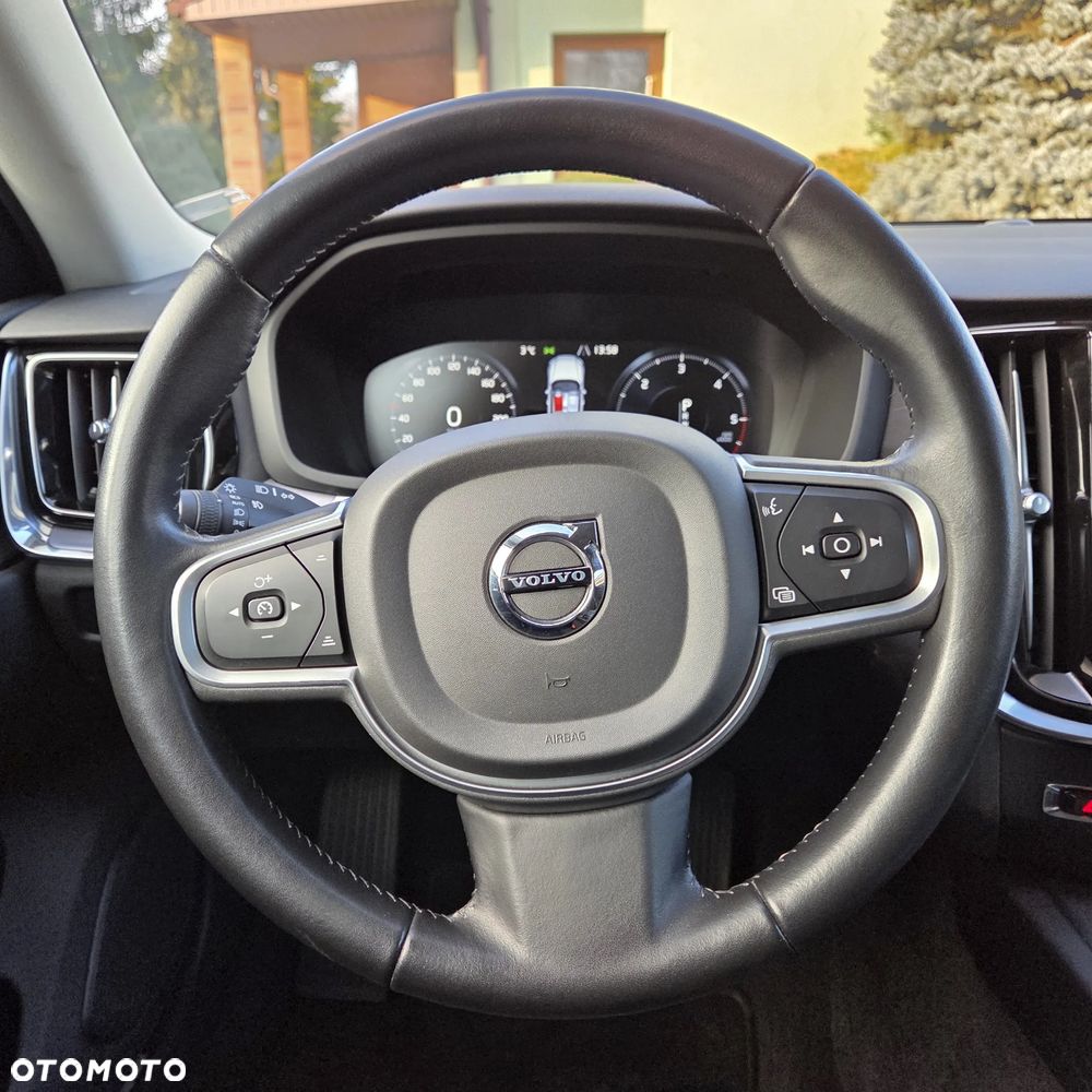 Volvo V60 D3 Geartronic Momentum Pro - 28