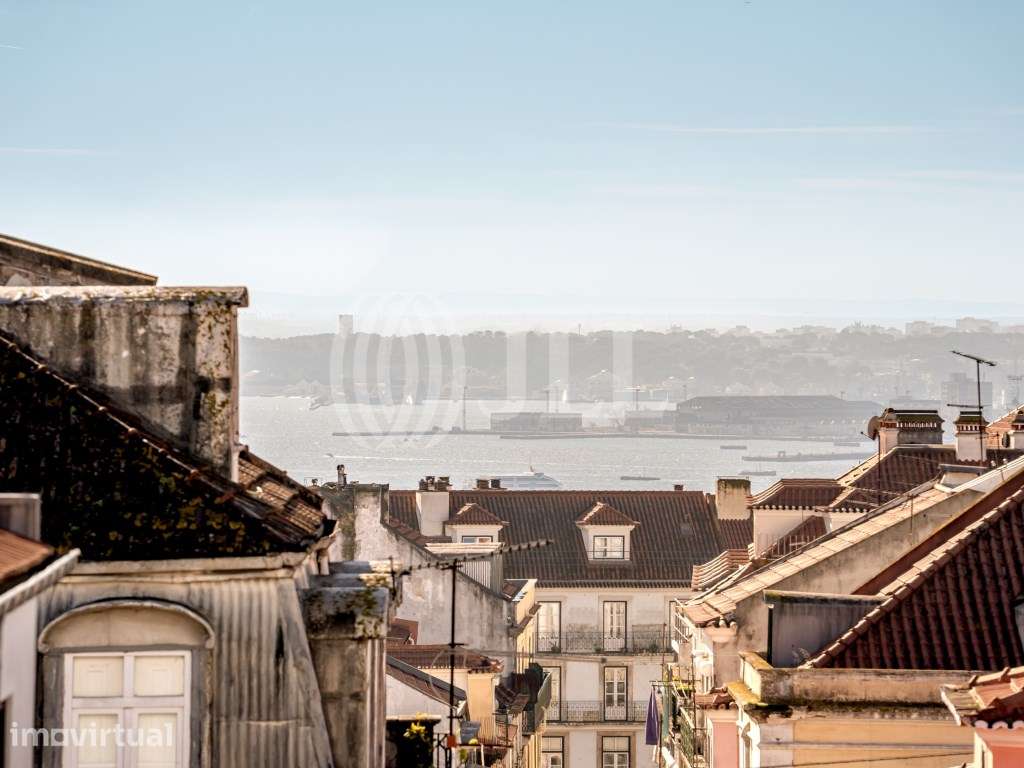Apartamento T4 com varanda e vista Rio em Lisboa - Grande imagem: 2/23