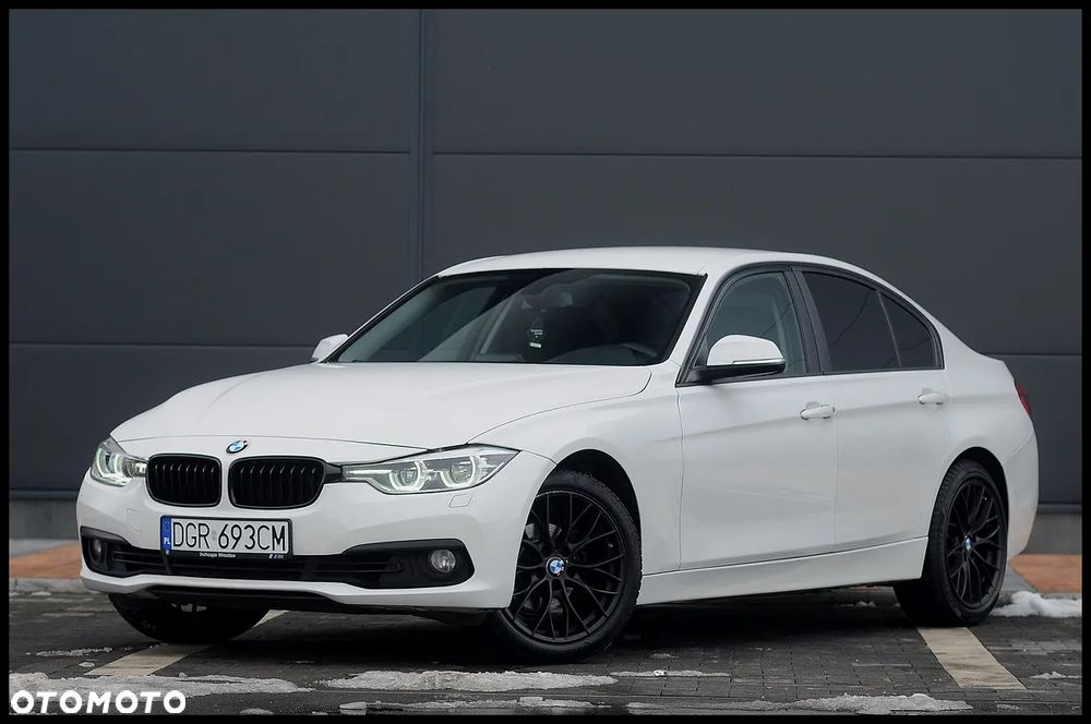 BMW Seria 3 318i - 2