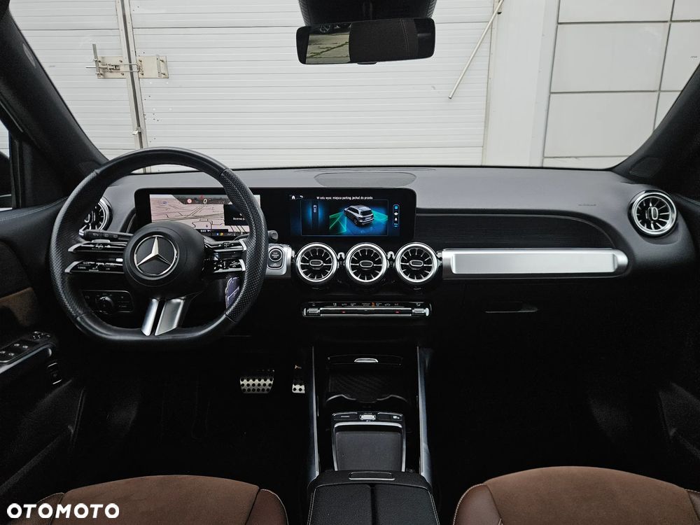 Mercedes-Benz GLB 220 d AMG Line 8G-DCT - 35