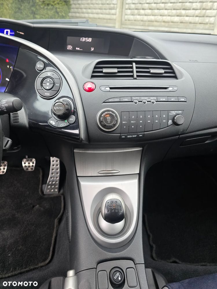 Honda Civic 1.8i-VTEC Sport - 6