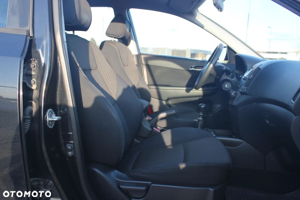 Hyundai i30 1.6 CRDi Comfort - 10