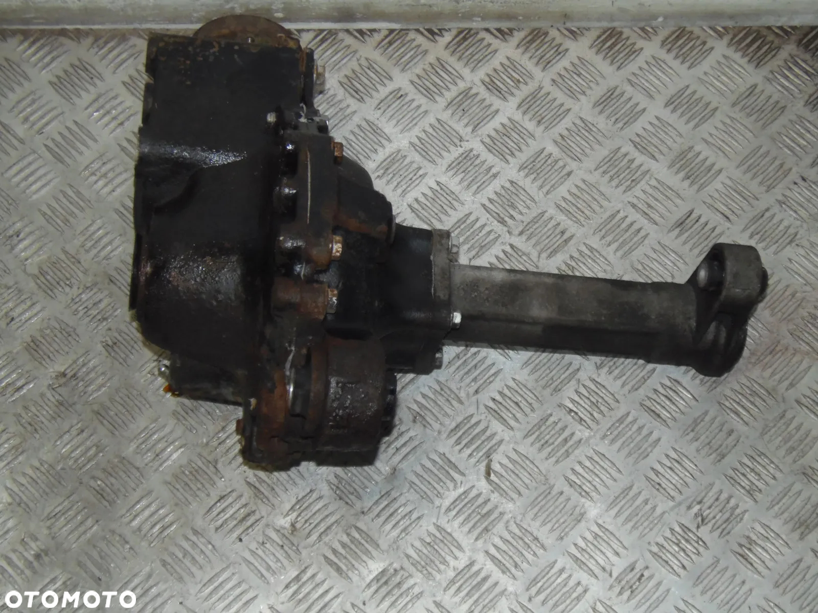 MOST DYFER PRZÓD PRZEDNI RANGE ROVER SPORT I L320 3.0D - 2