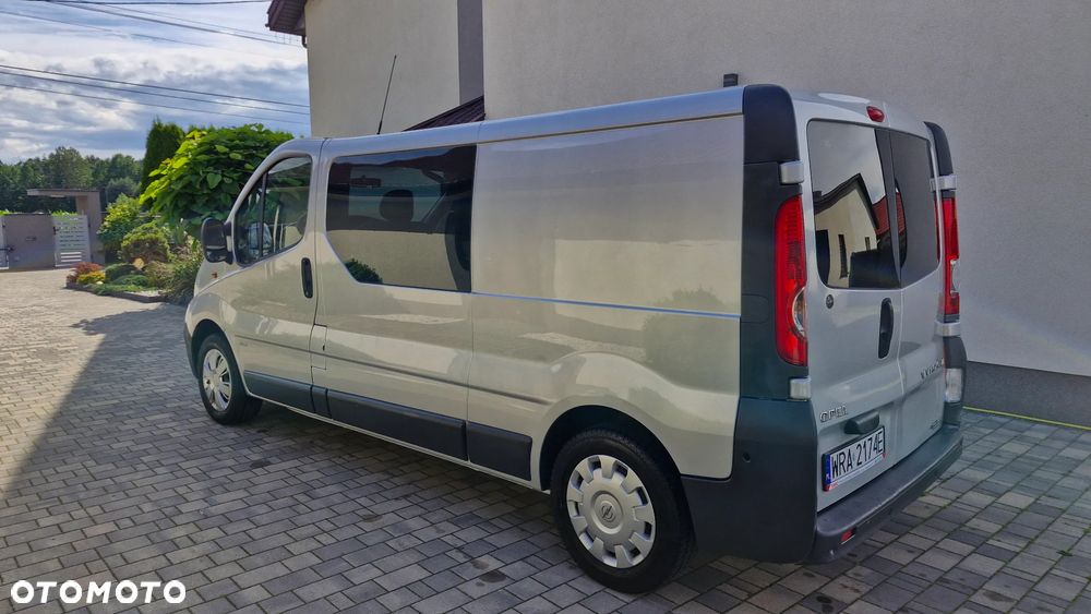 Opel Vivaro - 17