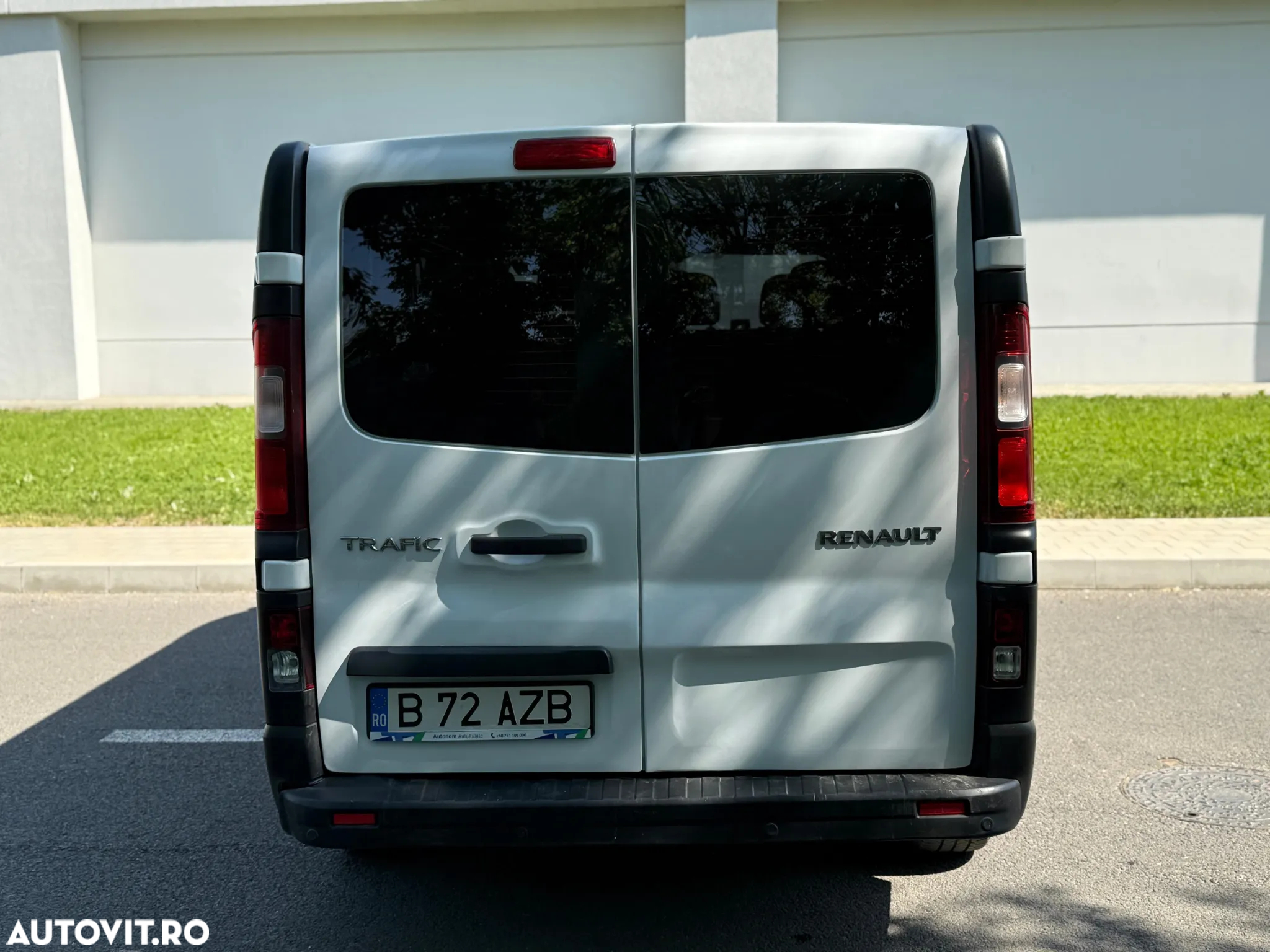 Renault Trafic Combi L2H1 1.6 dCi 95 8+1 Authentique - 5