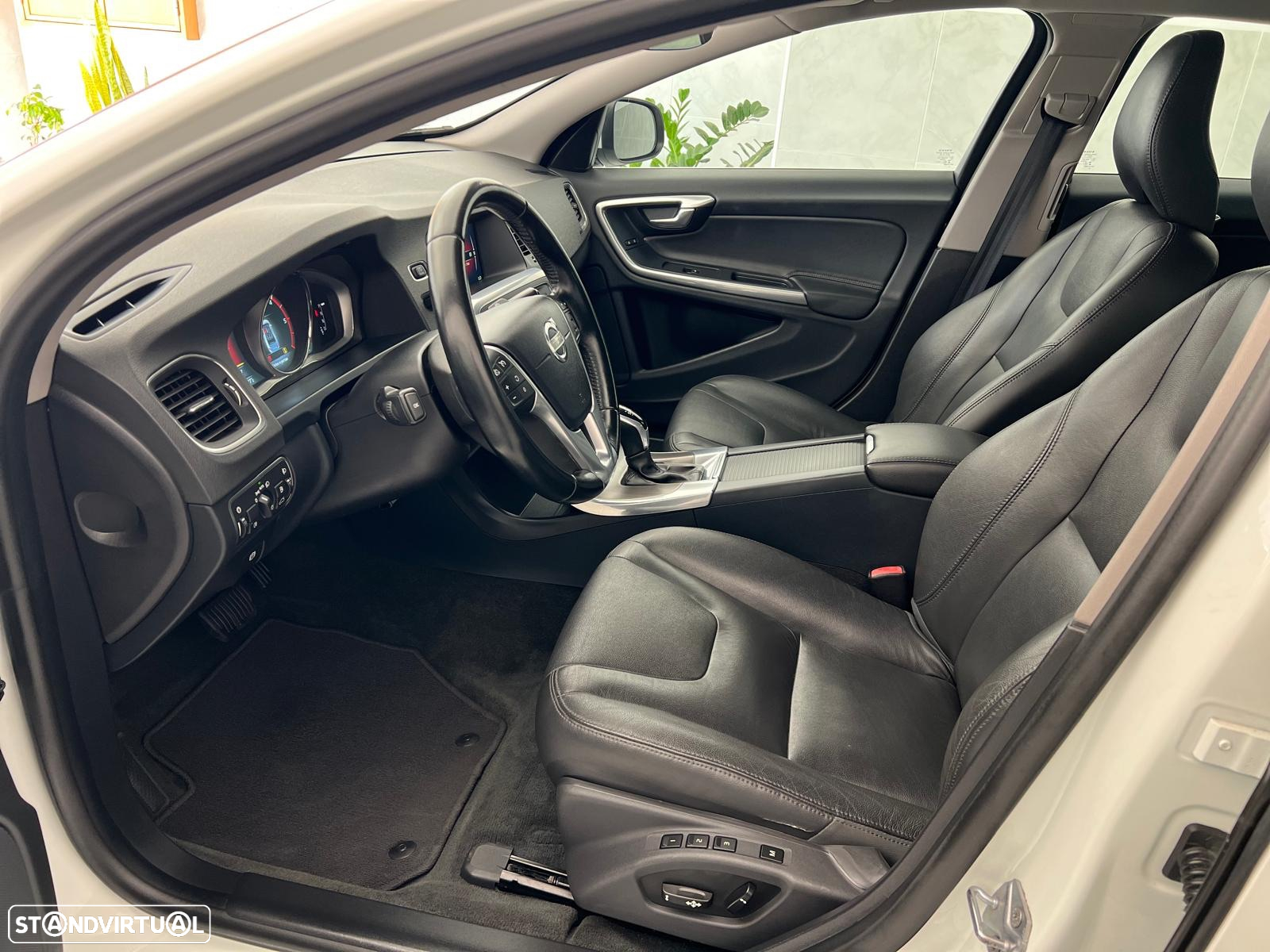 Volvo S60 1.6 D2 Drive Summum Powershift Start/Stop - 9