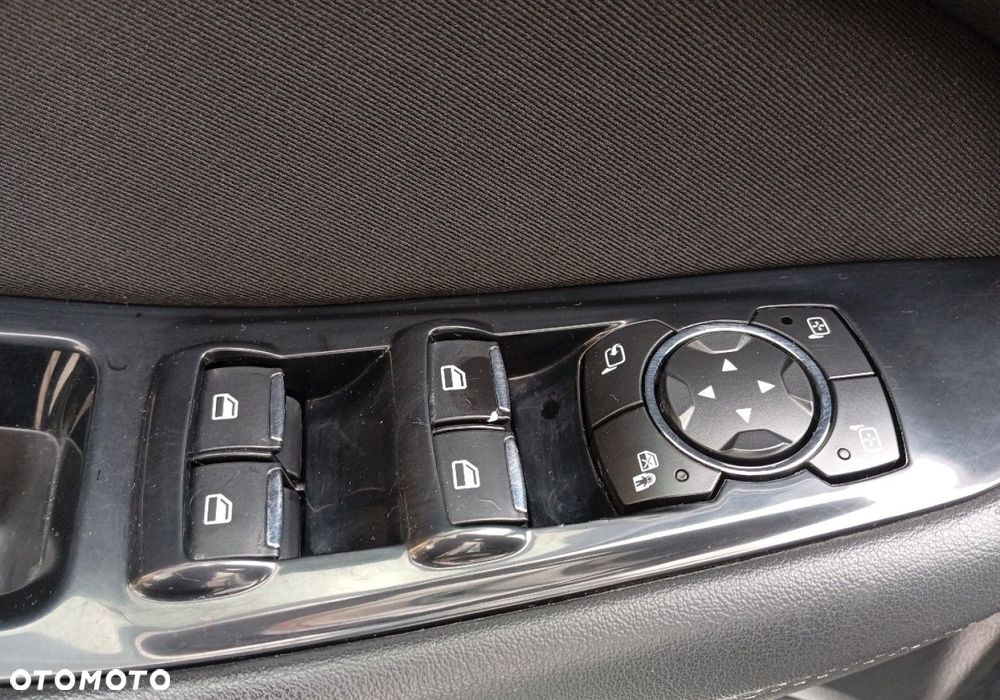 Ford S-Max - 21