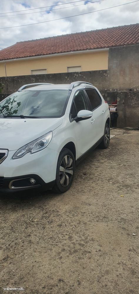 Peugeot 2008 2014 photo 2