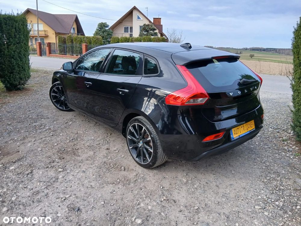 Volvo V40 D2 - 4