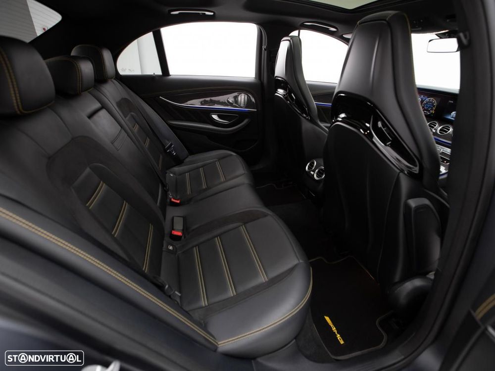 Mercedes-Benz E 63 AMG S 4-Matic+ - 12