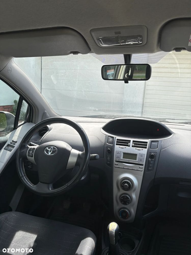 Toyota Yaris 1.4 D-4D Luna A/C - 6