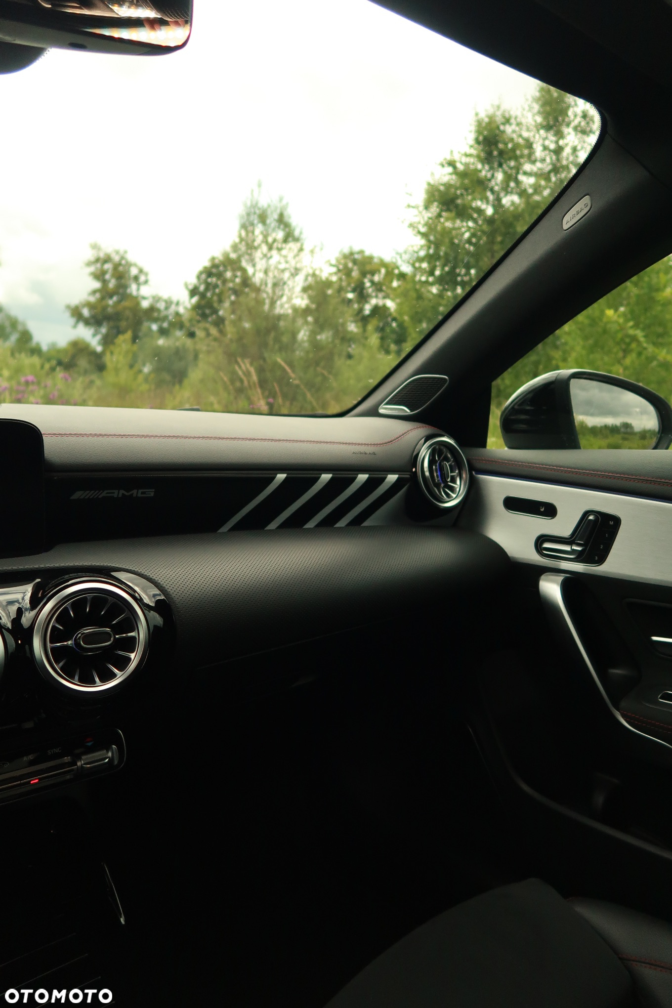 Mercedes-Benz CLA AMG 45 S 4-Matic 8G-DCT - 11
