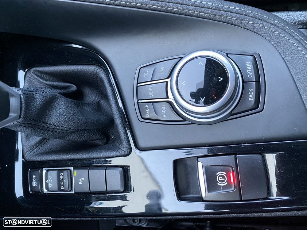 BMW X1 16 d sDrive Line xLine - 24