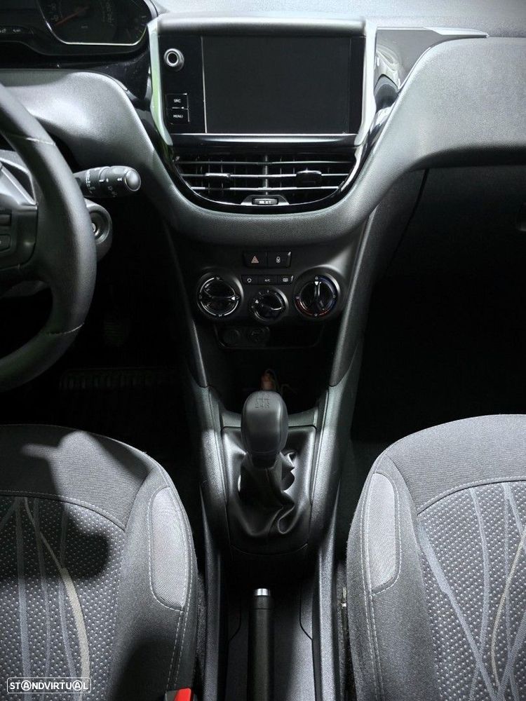 Peugeot 208 1.2 PureTech Active - 23