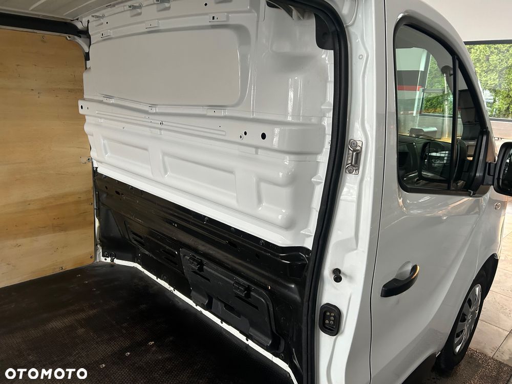Renault Trafic - 22