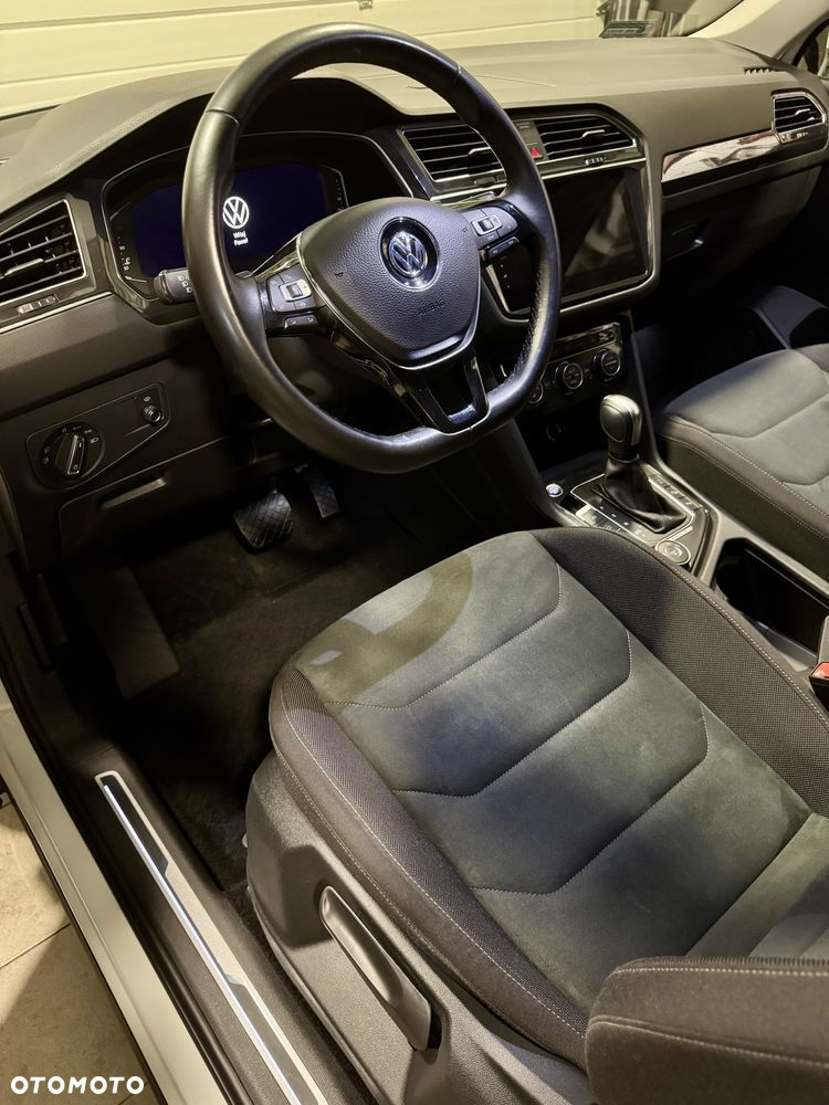 Volkswagen Tiguan Allspace 2.0 TDI 4Mot R-Line DSG 7os - 19