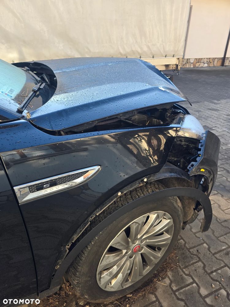 Jaguar E-Pace 2.0 i4D AWD - 4