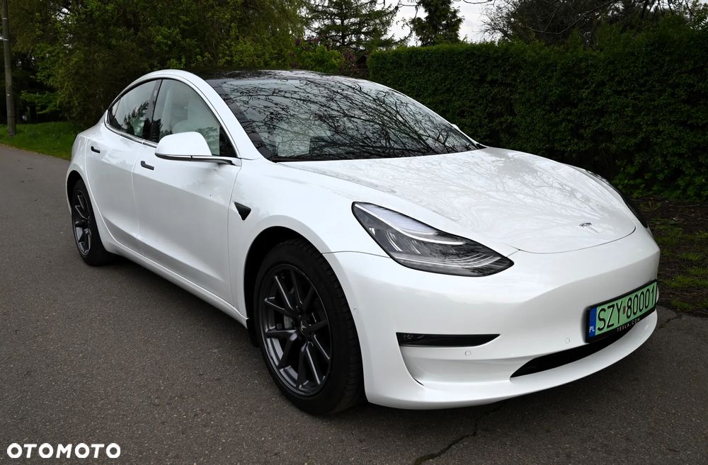 Tesla Model 3 - 12