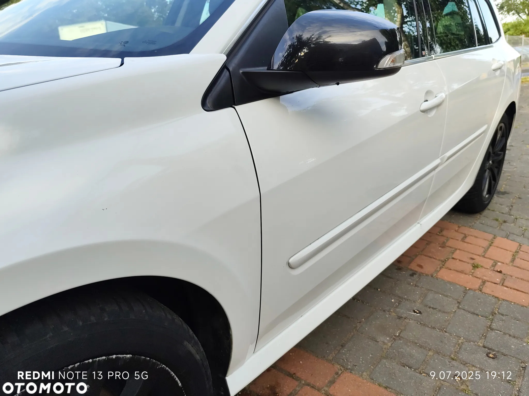 Renault Laguna Grandtour dCi 175 FAP Bose Edition - 9