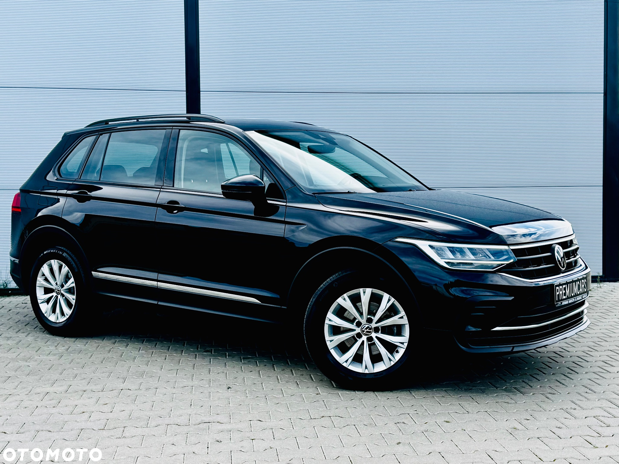 Volkswagen Tiguan - 9