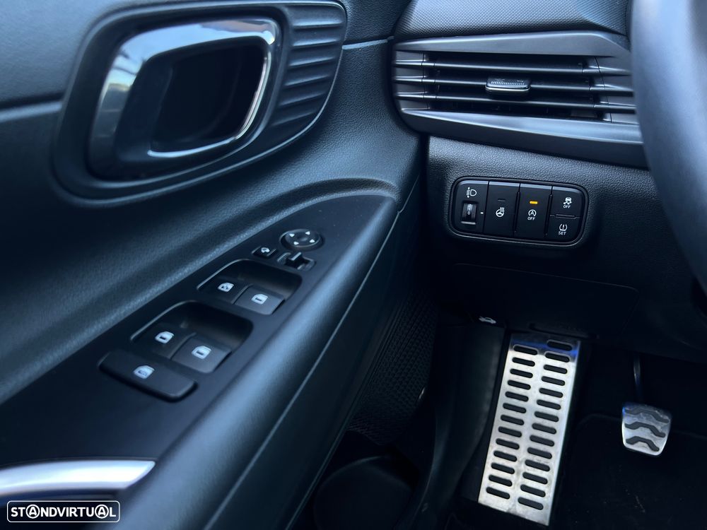 Hyundai Bayon 1.0 T-GDI 48V-Hybrid Intro - 18