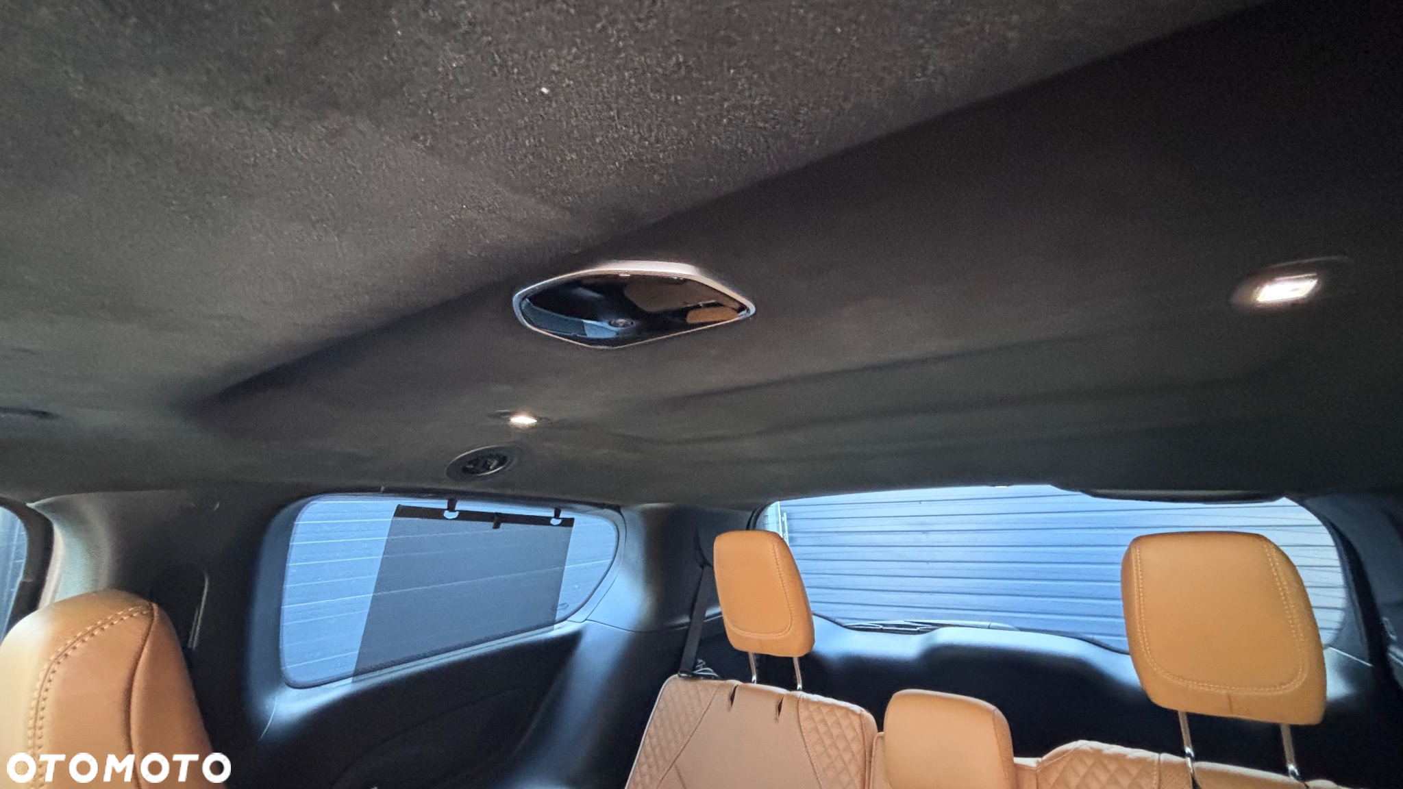 Chrysler Pacifica - 19