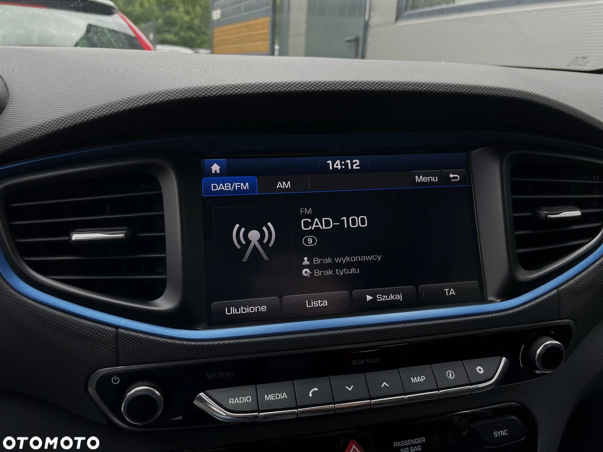 Hyundai IONIQ Hybrid 1.6 GDI Premium - 24