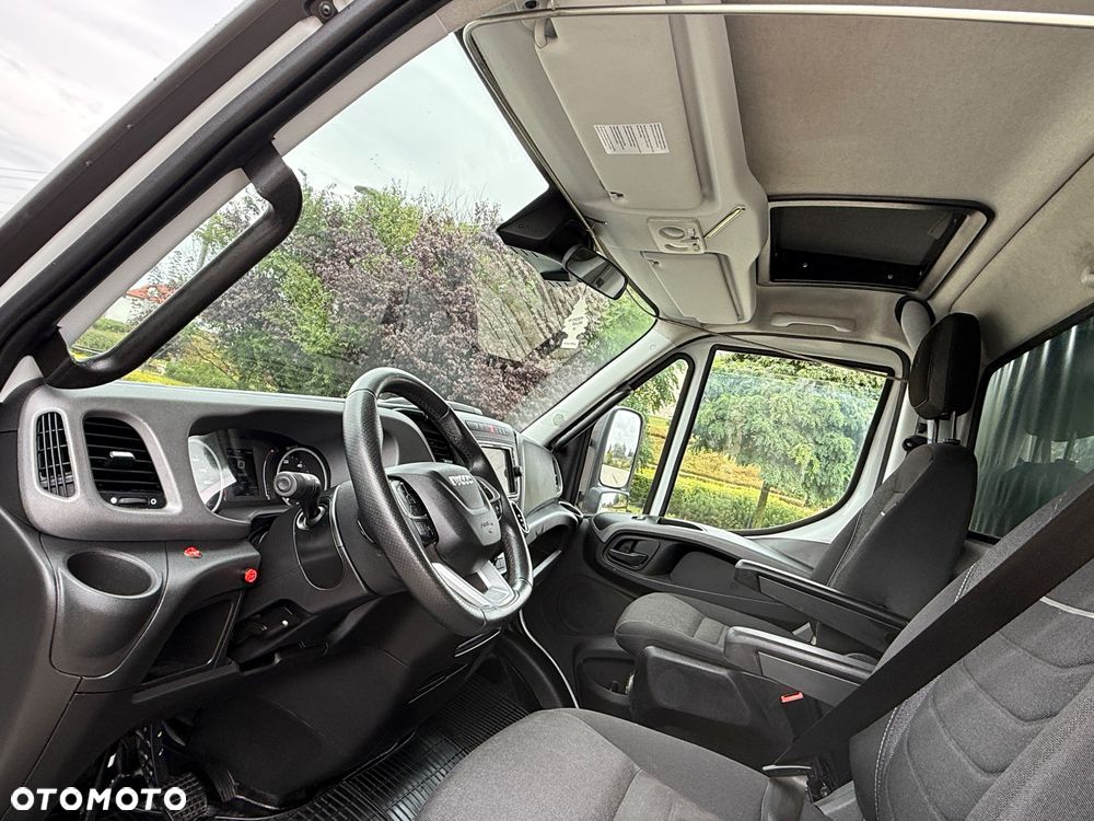 Iveco DAILY 72-180 3.0 HPI 180KM 16 E.Palet 2x Firana+ Dach Zsuwany+Drzwi z Tyłu *Winda ! HI MATIC! SYPIALNIA! FULL LED ! Salon Polska! - 16