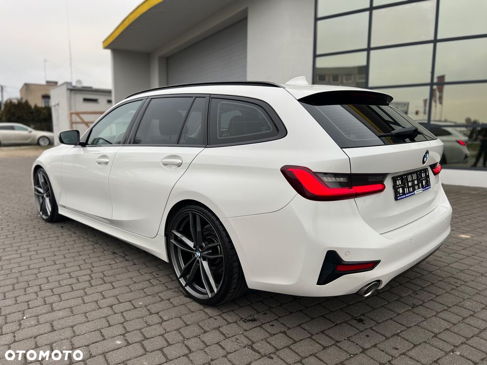 BMW Seria 3 320d Sport Line Shadow - 27