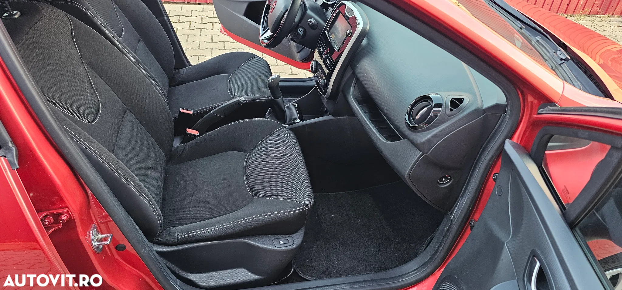 Renault Clio - 6