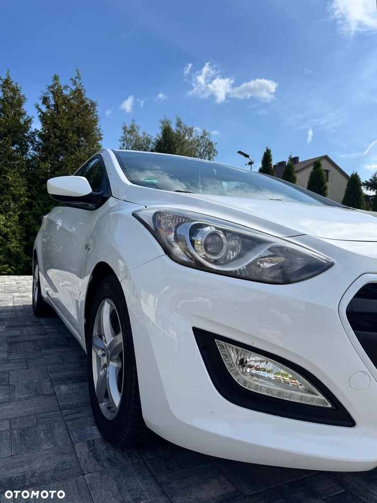 Hyundai i30 blue 1.6 CRDi Classic - 10