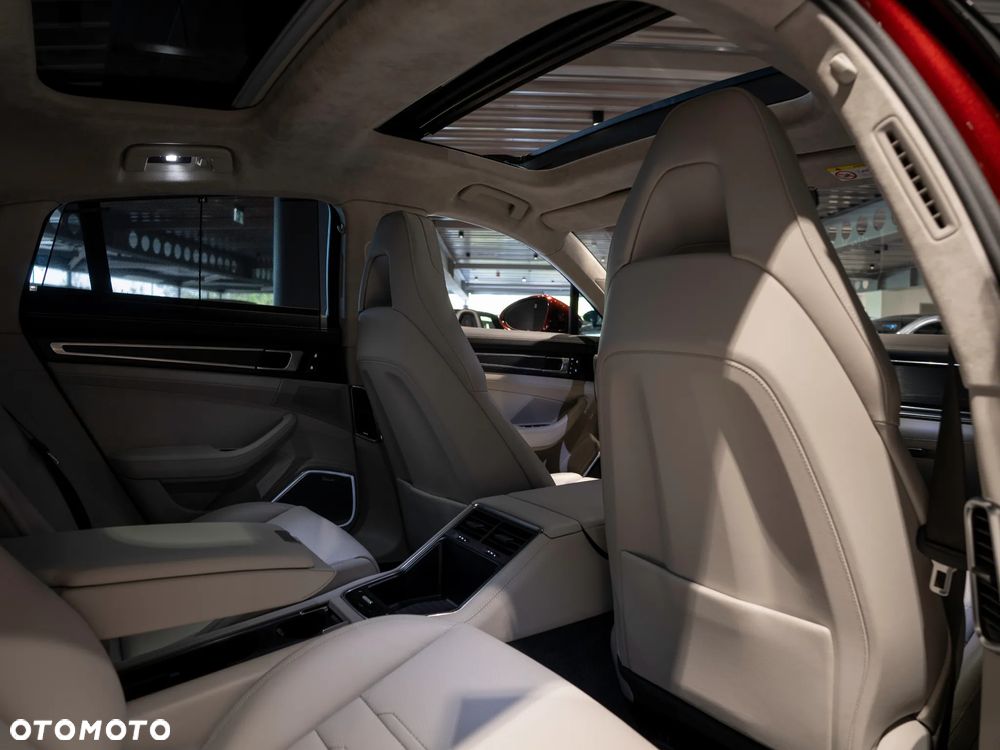 Porsche Panamera 4 E-Hybrid Platinum Edition - 21
