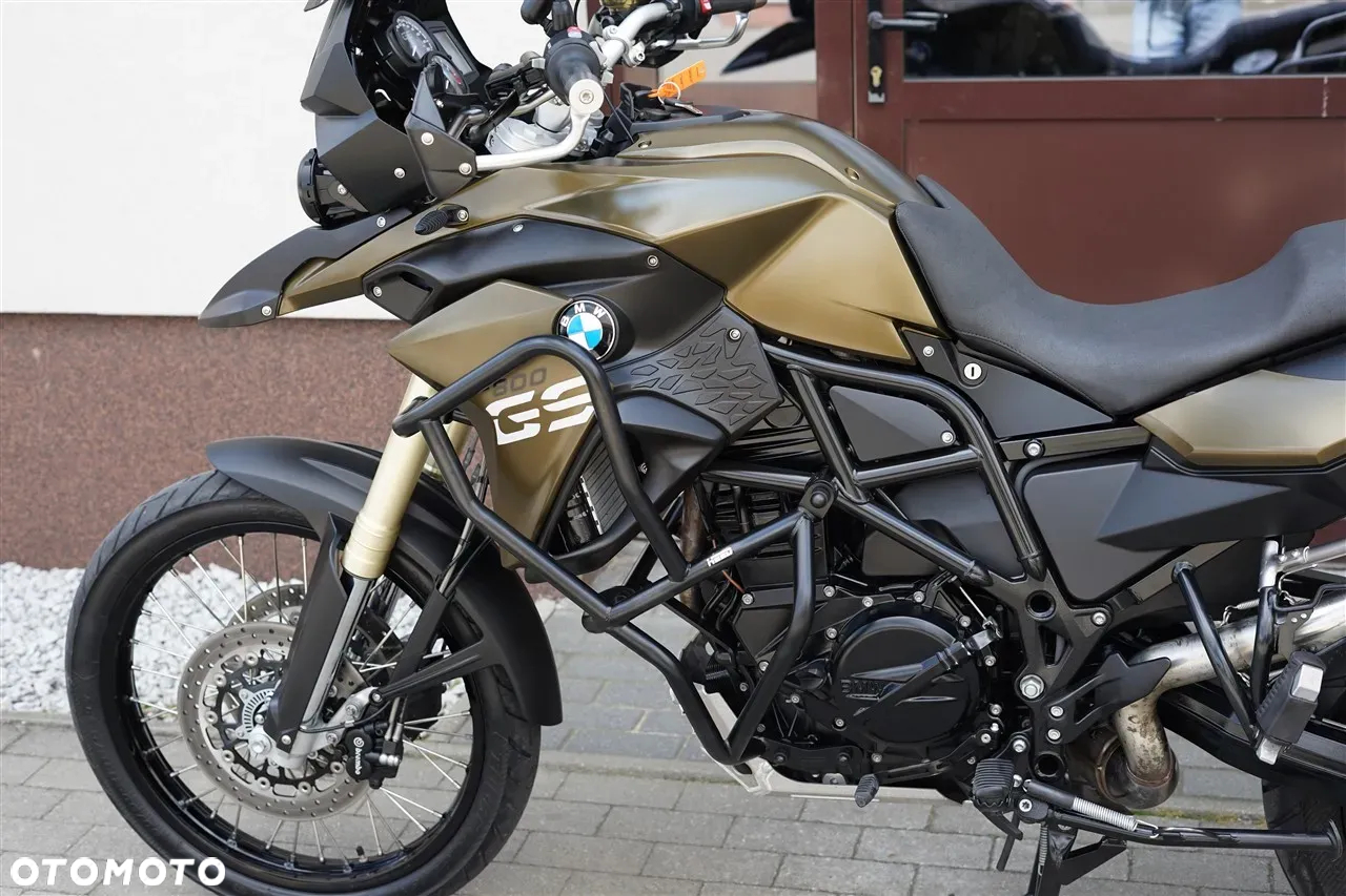 BMW F - 25