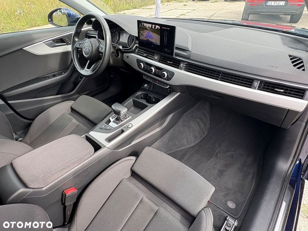 Audi A4 Avant - 16