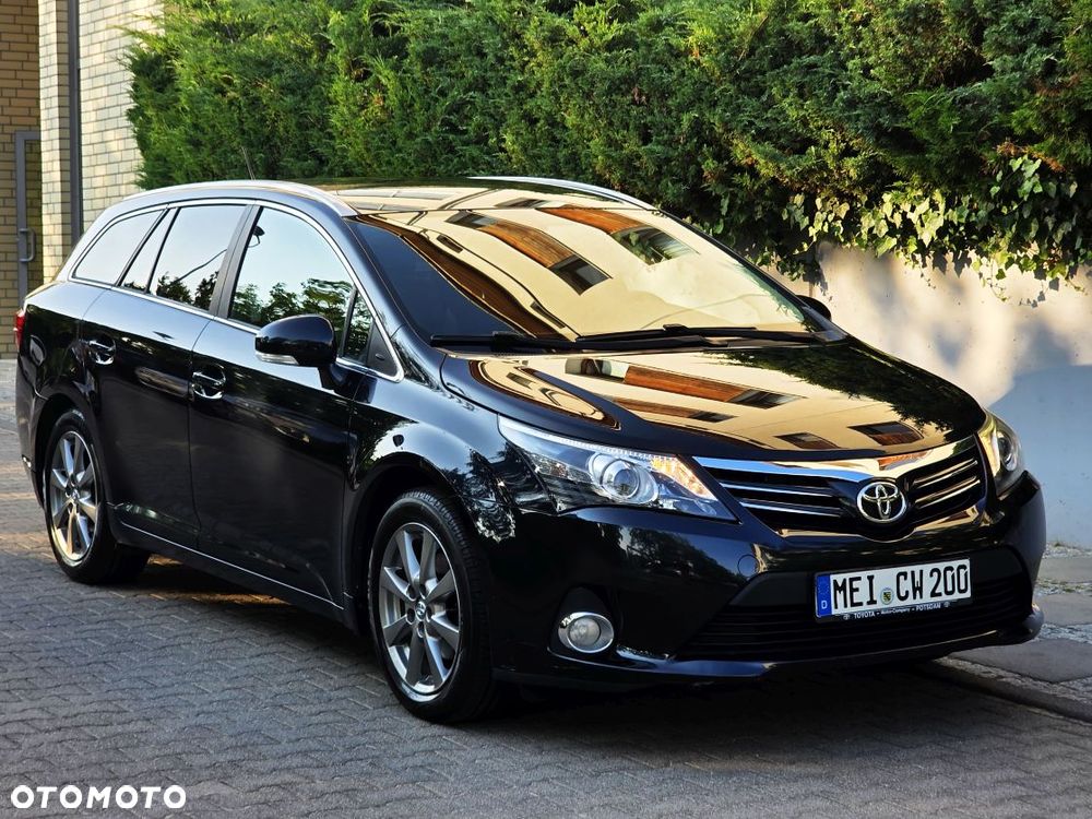 Toyota Avensis 1.8 Sol plus NAVI - 1