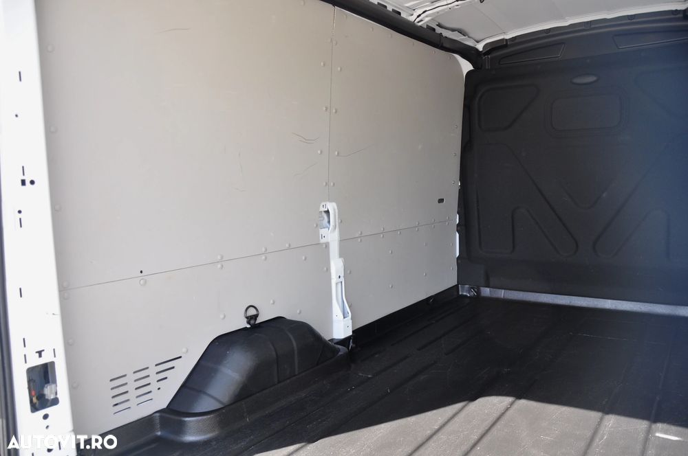Ford Transit - 9