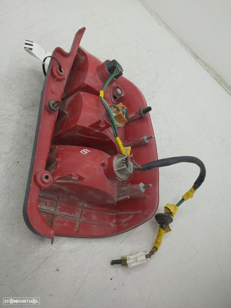 Farolim Stop Esq Mitsubishi Space Star Veículo Multiuso (Dg_A) - 3