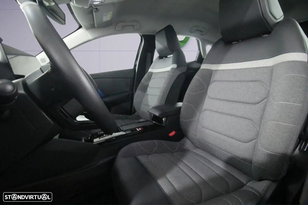 Citroën e-C4 X - 8