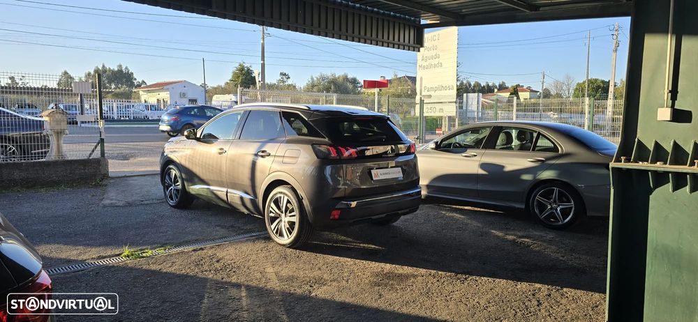 Peugeot 3008 Plug-In Hybrid 225 e-EAT8 Allure Pack - 17