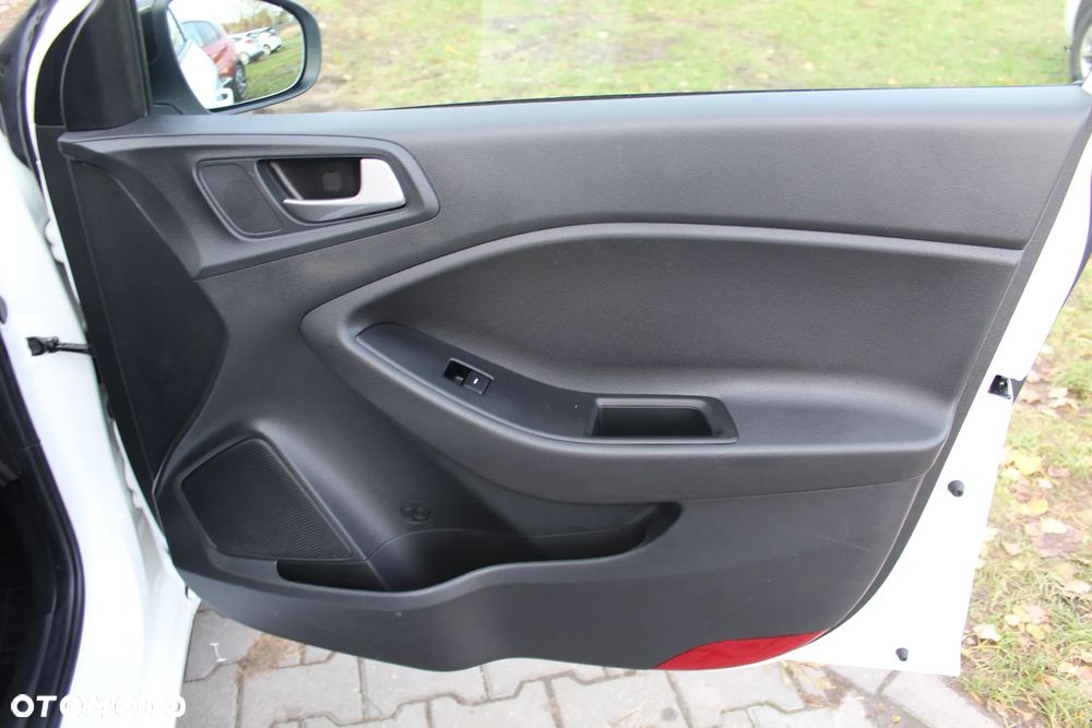 Hyundai i20 ver-1-0-t--gdi-trend - 23