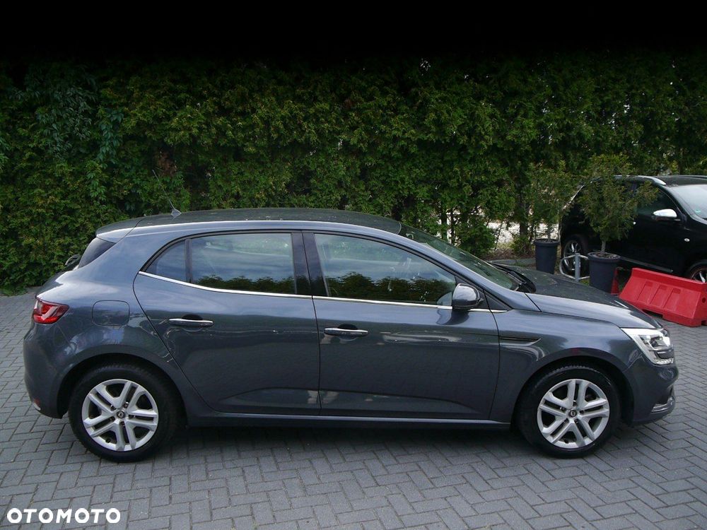Renault Megane ENERGY TCe 140 EDC LIMITED - 11