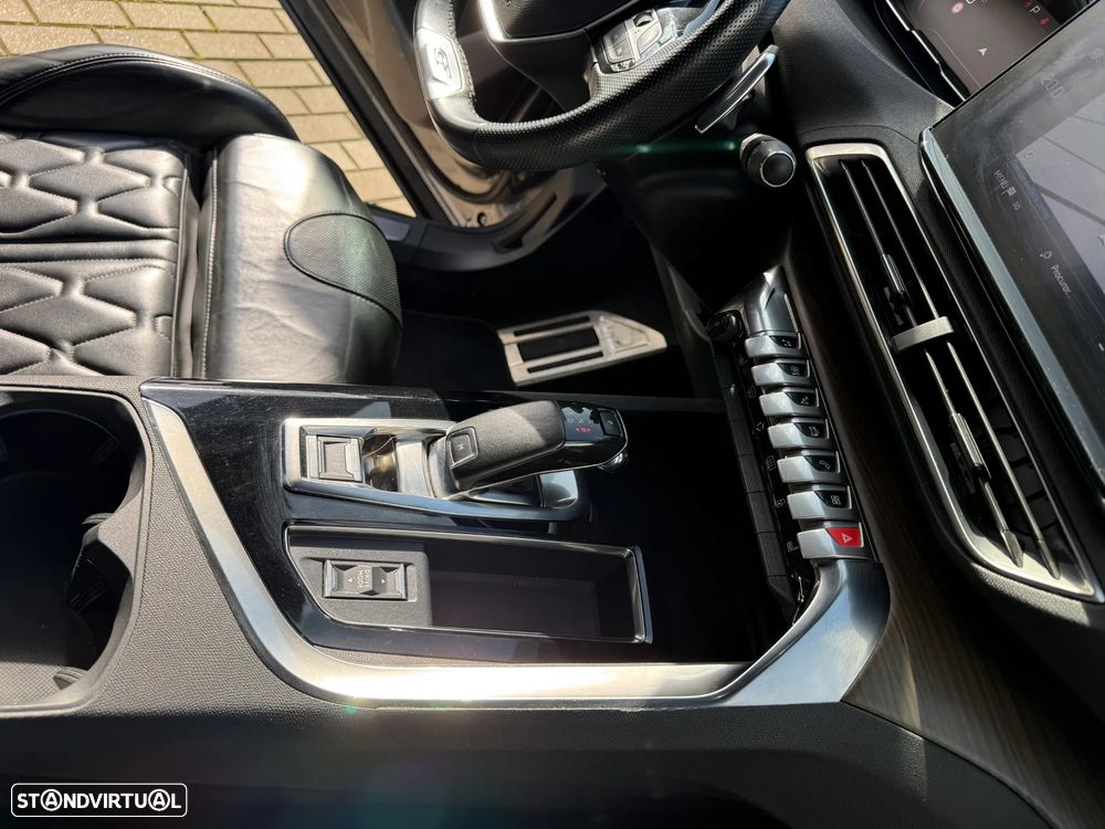 Peugeot 3008 1.5 BlueHDi GT EAT8 - 14