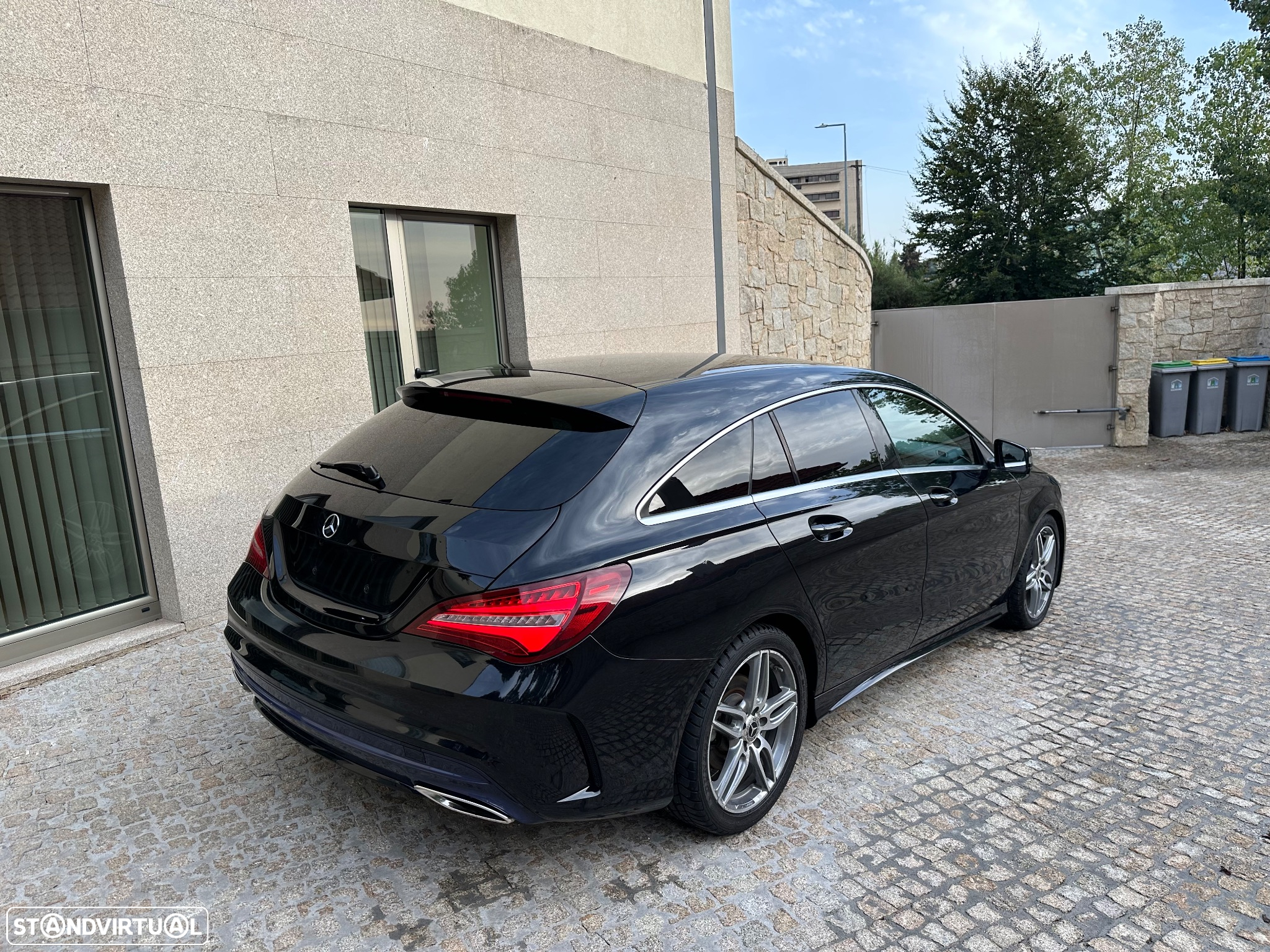 Mercedes-Benz CLA 180 d Shooting Brake AMG Line - 5