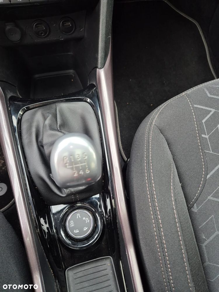 Peugeot 2008 1.6 e-HDi Allure S&S - 25