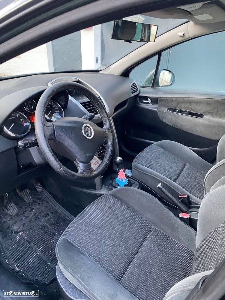Peugeot 207 1.4 16V Trendy - 7