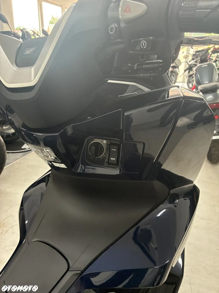 Honda PCX - 4
