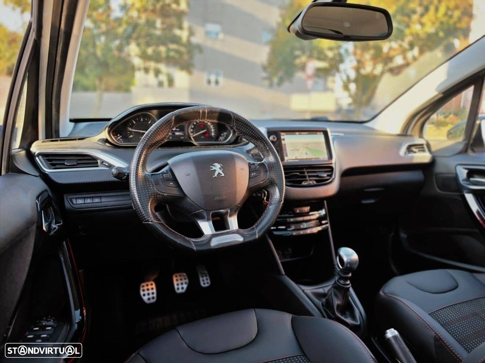 Peugeot 208 1.6 BlueHDi GT Line - 22