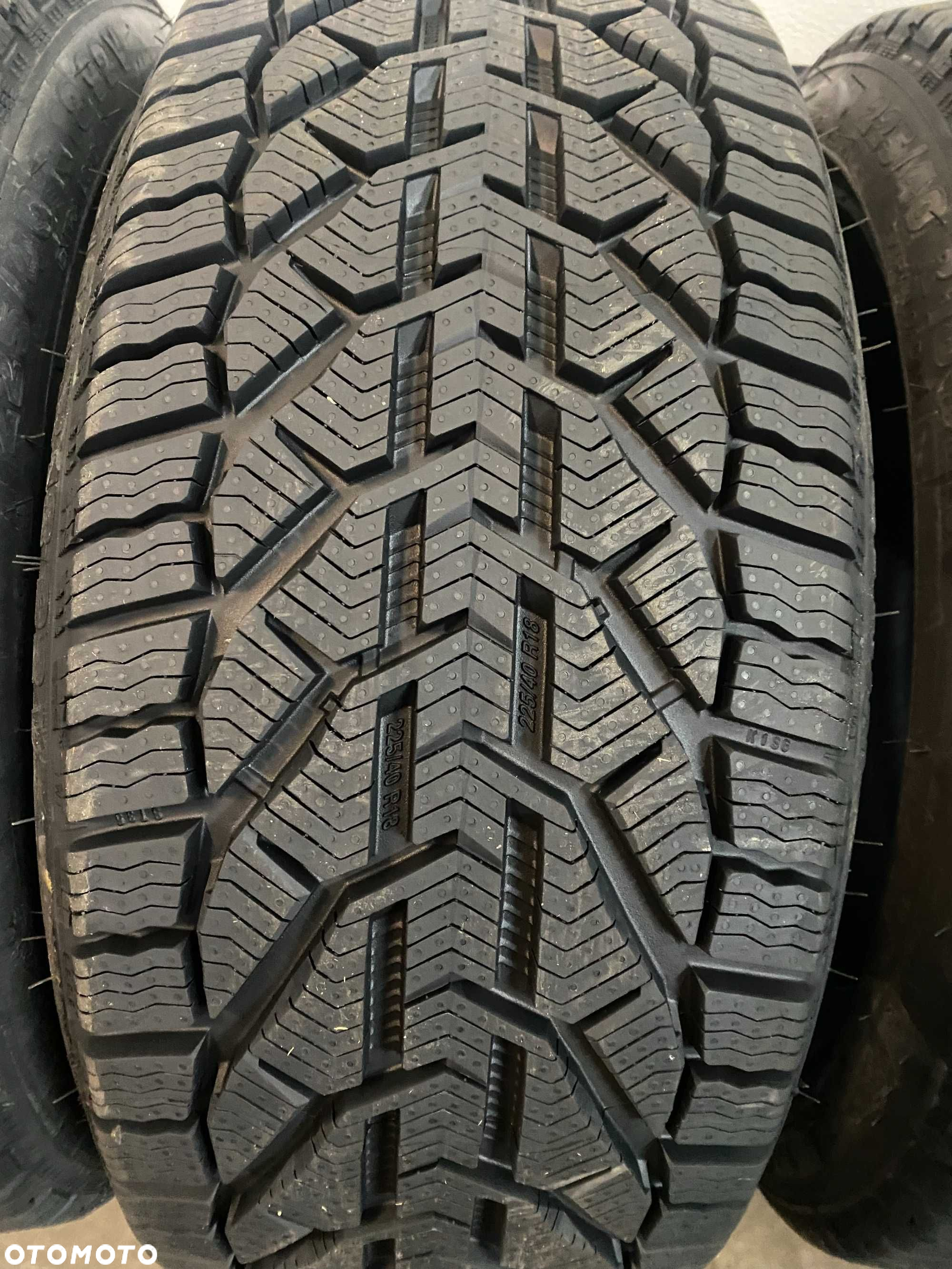 4x 225/40 R.18 92V XL Taurus Winter Kormoran Snow 2024 - 2