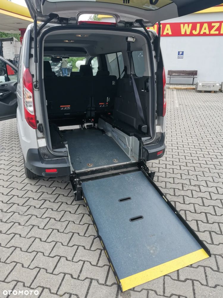 Ford Tourneo Connect - 11