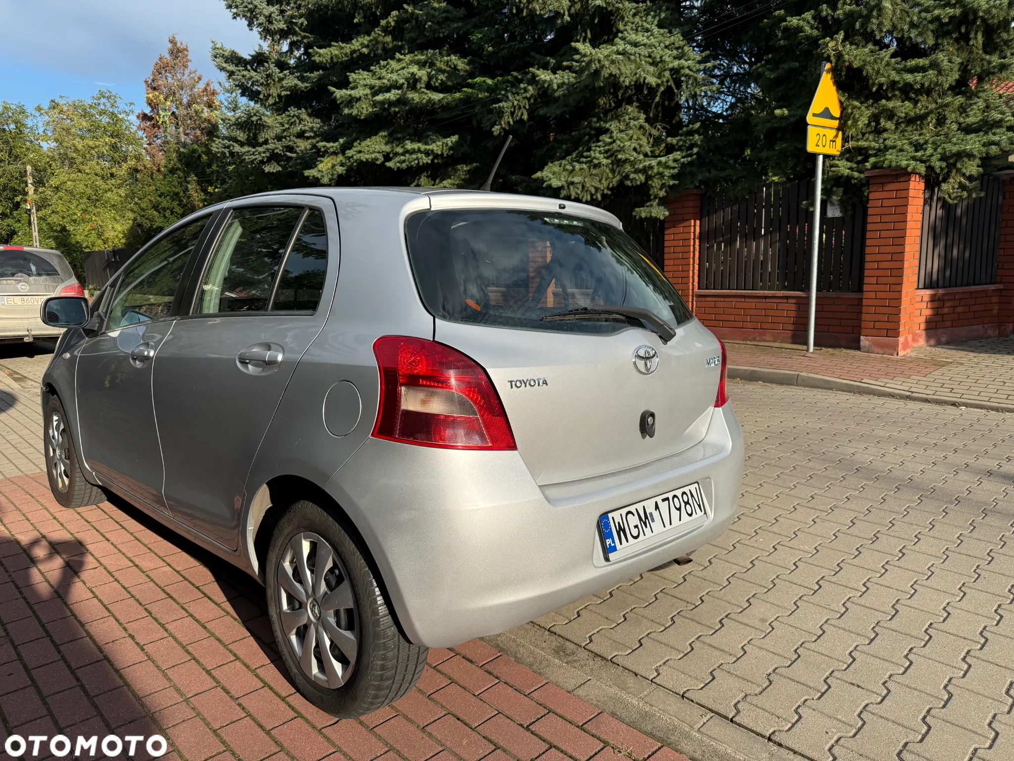 Toyota Yaris 1.3 - 5